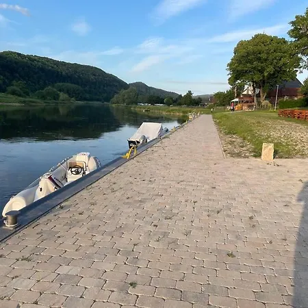 Haus An Der Weser - 24/7 Check-in Apartamento *